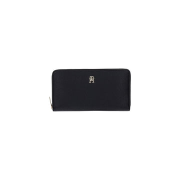 Tommy Hilfiger  Women Wallet