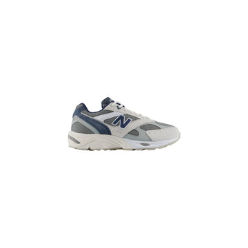 New Balance Men Sneakers