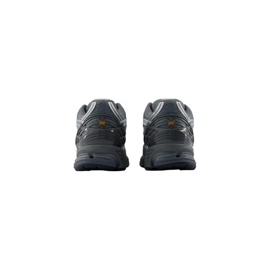New Balance Men Sneakers