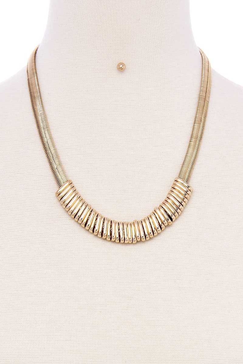 Chunky Snake Chain With Rings Short Necklace - Fashion Quality Boutik